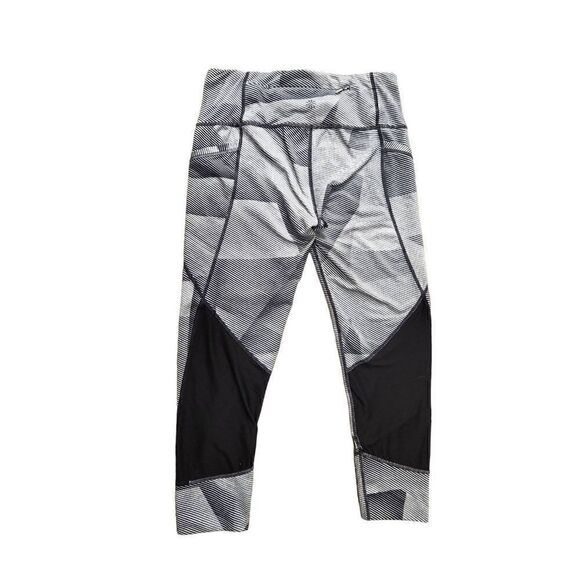 Athleta Zip Pocket 7/8 legging gray/black Size small poly/lycra - Picture 9 of 13
